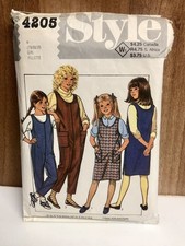 Vintage 1980s Style Girls