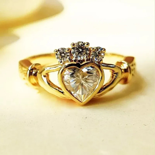 Heart shape 10ct white - 2.10ct,