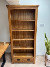 EXCELLENT CONDITION: ORIGINAL RUSTIC SOLID OAK BOOK CASE (OAK FURNITURELAND)