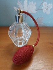 Beautiful Glass Perfume Bottle With Working Puffer
