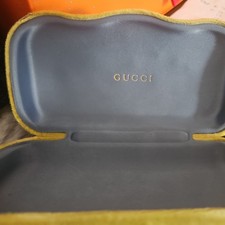 GUCCI Velvet Luxury Clamshell