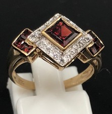 Vintage 9ct gold garnet diamond ring UK size K 1/2 (small), square, hallmarked.