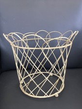 VINTAGE METAL WIRE  PLANT POT
