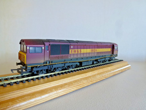 Hornby class diesel - class, 58