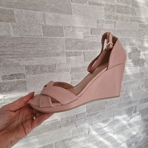 Faith womans nude pink wedges - nude,