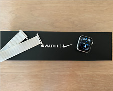 Apple Nike watch series 5 - silver - 40mm with summit white Nike sport loop