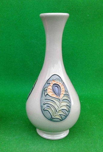 Moorcroft peacock feather - 6.5",