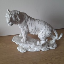 Medium Size Tiger With Silver