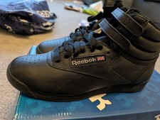 Ladies retro Reebok trainer boots, size 3, black