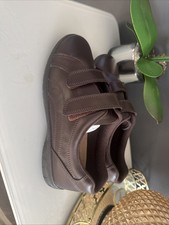 Free-Step  Dark Brown Touch