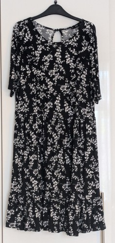 Tesco mono floral print - f&f,