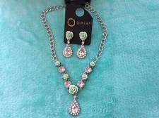 PRIMARK NECKLACE DIAMONTE AND