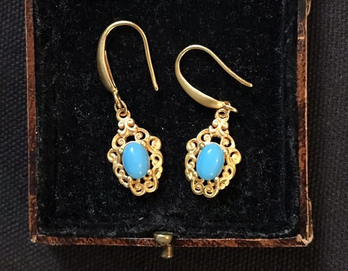 Vintage style jewellery - vintage,