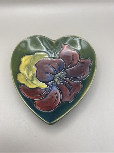 Moorcroft heart pin trinket - pin,