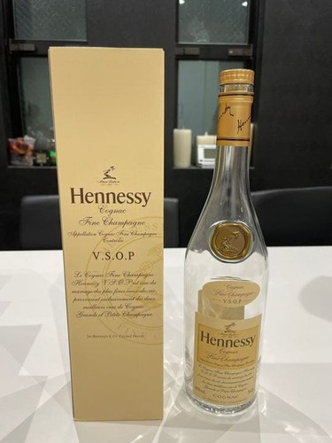Hennessy vsop brandy empty - vsop,