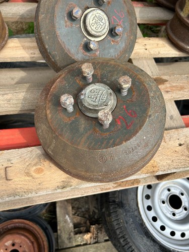 Caravan bpw axle stud brake - axle, 4