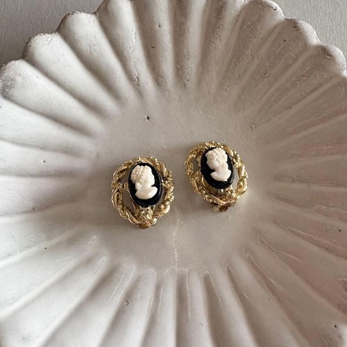 1970s usa vintage cameo style - 1970s, cameo-style