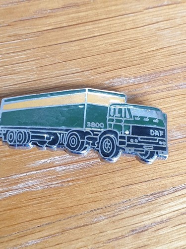 Used pin badge enamel - used, 2800