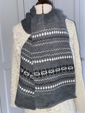 H&M Scarf Length 68”