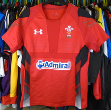 WALES 2014 HOME UNDER ARMOUR POLYESTER RUGBY SHIRT JERSEY TOP MEDIUM