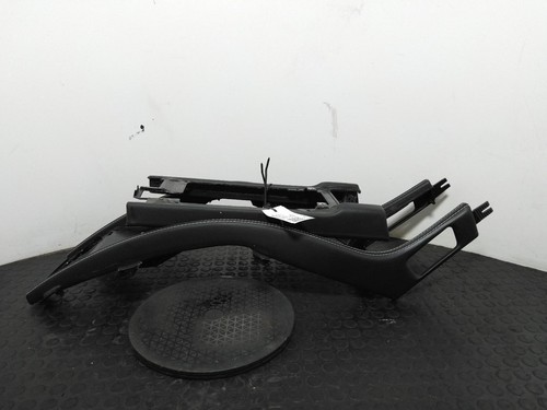 Aston martin db9 center - martin,