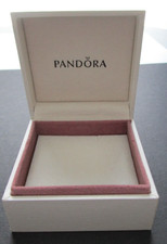 Large Empty Square Pandora