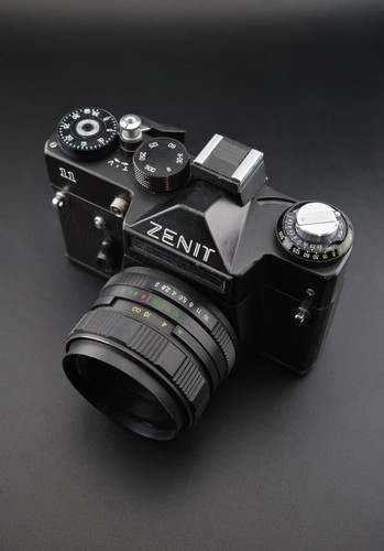 Zenit 35mm film camera with - film,