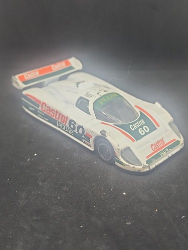 Corgi jaguar xjr9 castrol - corgi,