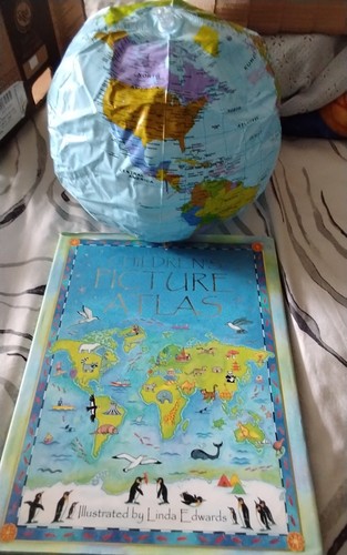 Children picture atlas - picture, with