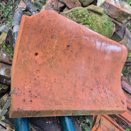 Roofing clay pantiles - ,