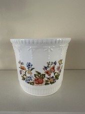 Anysley Fine Bone China 'Cottage Garden' Plant Pot. H11 X W12.5 cm. Used.