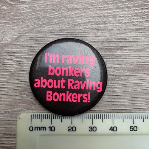 Promotional pin badge m - promotional, i’m
