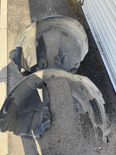Jaguar pace pair front - front, wheel