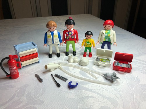 Playmobil 3925 ambulance - playmobil,
