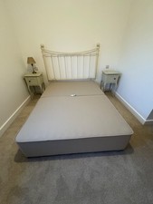 Laura Ashley Rosalind divan 4