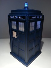 9th & 10th Doctor Who TARDIS