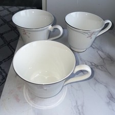 069 Vintage Royal Doulton