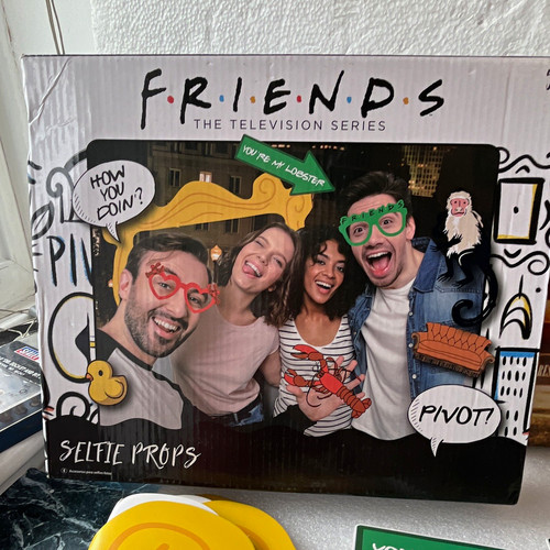 Friends show selfie props - friends,