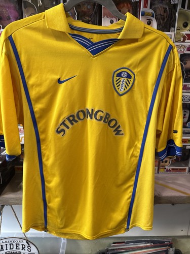 Leeds united 2000 - leeds, away