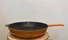 Le Creuset Volcanic Orange Cast Iron Round Skillet Frying Pan 23cm RRP £159.00