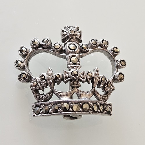 Silvertone crown brooch with - silvertone,