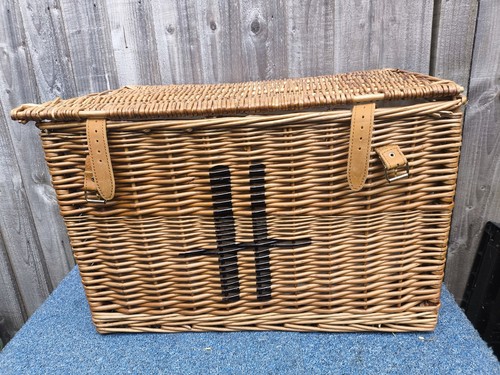 Large harrods wicker - harrods,