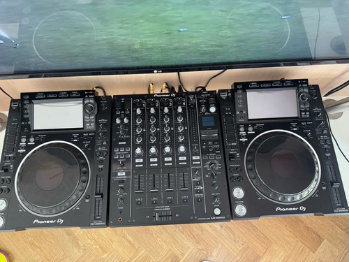 Pioneer cdj 2000nxs2 and - pioneer, cdj-2000nxs2