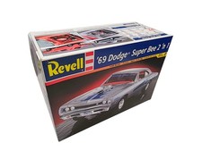 Revell Dodge '69 Super Bee 2'n1 1/24 Model Kit #17726