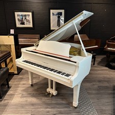 Yamaha G2 Baby Grand Piano White Gloss | VIDEO | SHERWOOD PHOENIX