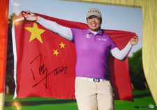 SHANSHAN FENG AUTOGRAPHED 16X20 'COUNTRY' PHOTO SIGNED UDA AUTO #D/50 CHINA FLAG