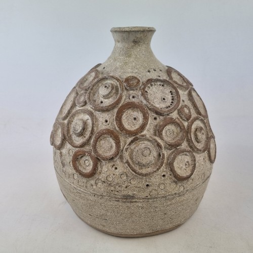 Large bulbous studio - bulbous,