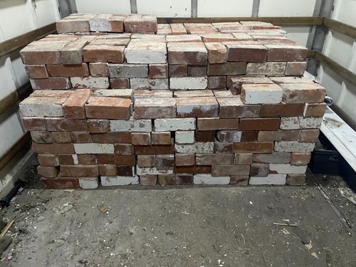 Approx 600 jackson - jackson's, bricks