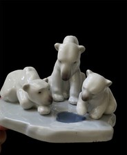Lladro Figurine BEARLY LOVE POLAR BEAR FAMILY ON ICE WINTER #1443  From 1984