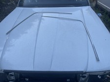 1993 JAGUAR XJ6/XJ40 - FRONT SCREEN CHROME TRIM